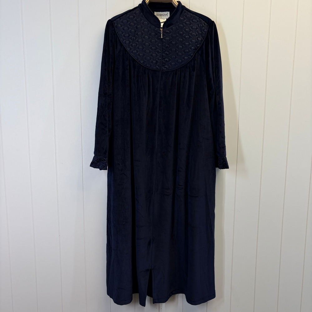Vintage Crowntuft Grannycore Velour Quilted Robe Women Size L Witchy Loungewear